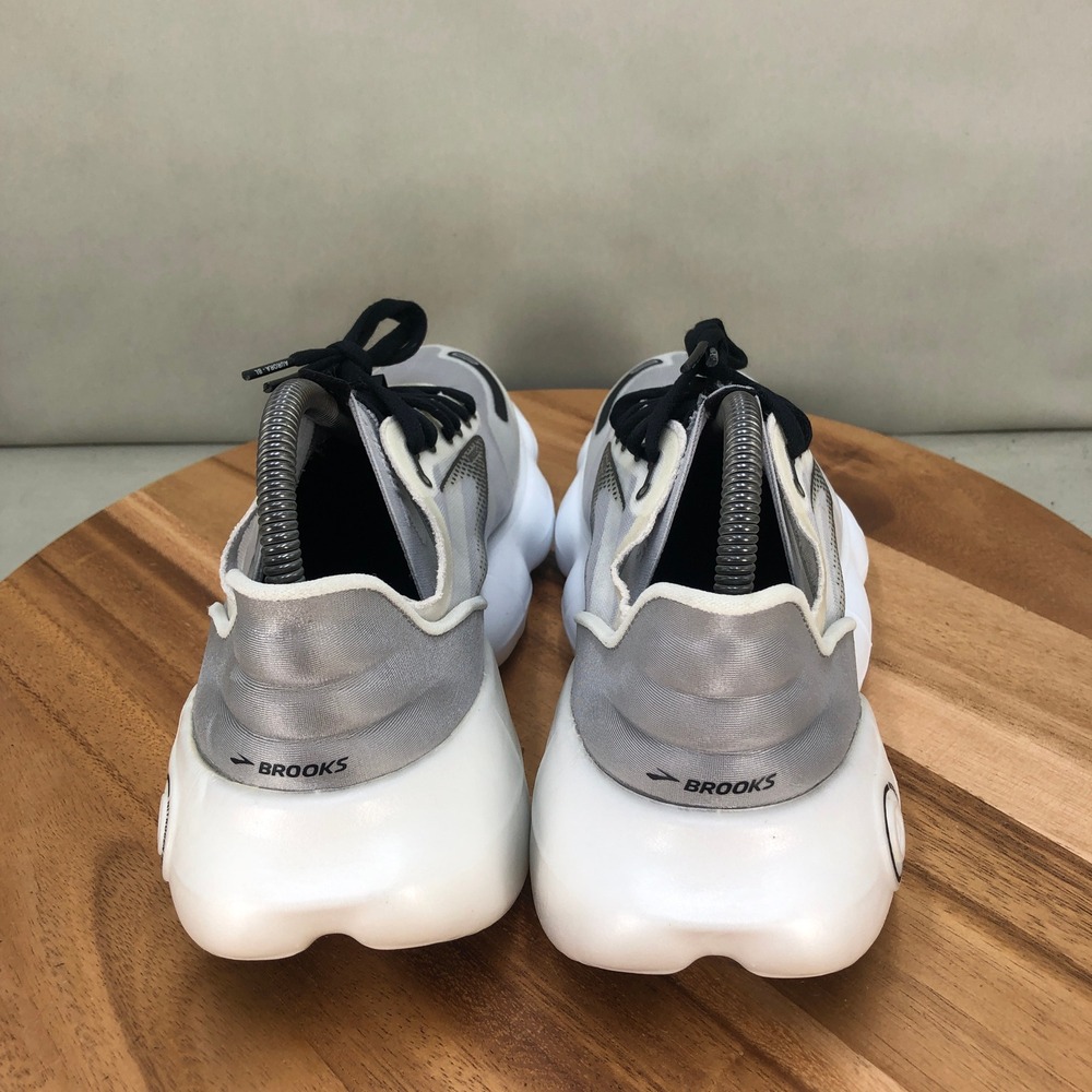 Brooks Aurora-BL Nitrogen Injected Running Shoes Womens 9 Grey White Lightweight - Picture 4 of 7